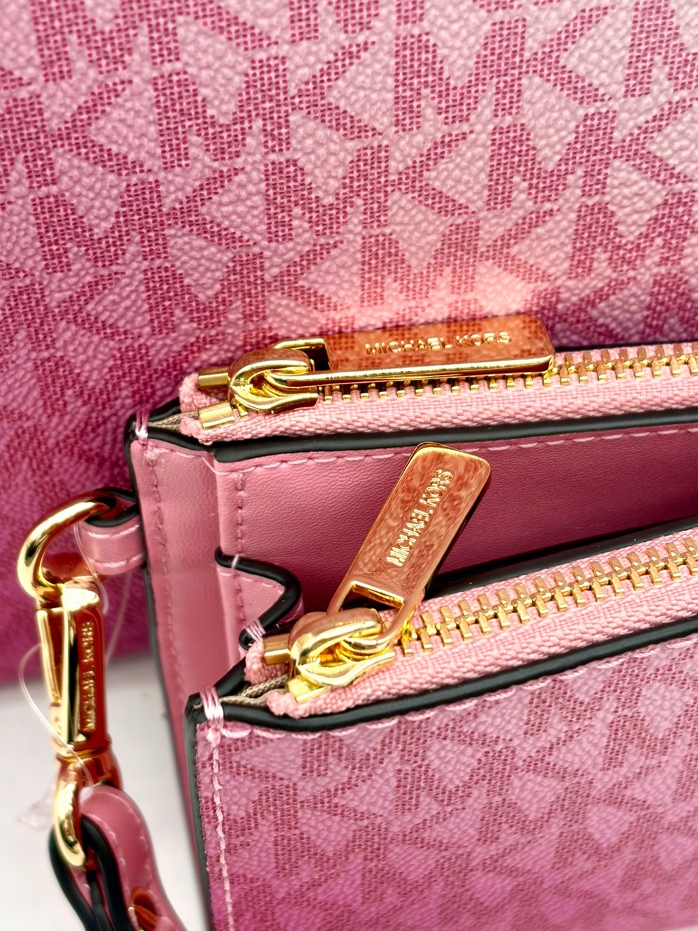 Michael Kors Ombre Pink MK Signature Crossbody with Wristlet Wallet Set - Picture 10 of 16